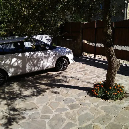 Oskolok Dovbusha Mini-hotel *