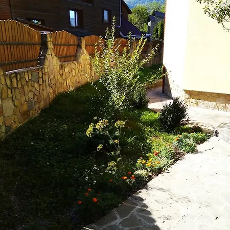 Oskolok Dovbusha Mini-hotel Otel *