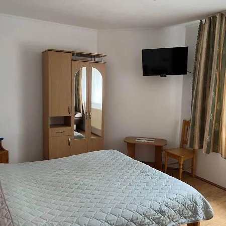 Oskolok Dovbusha Mini-hotel ヤレムチャ